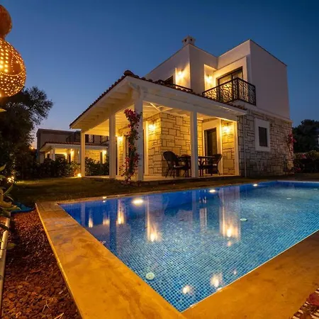 Guemuesluek Koeyici Havuzlu Dubleks Holiday home